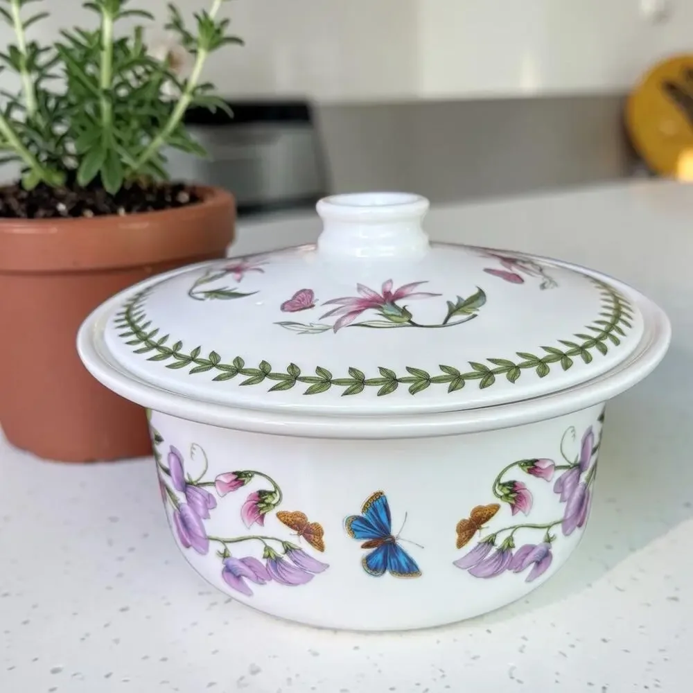 Portmeirion Botanic Garden Covered Casserole Dish 1.7L 3pt w Lid Butterfly